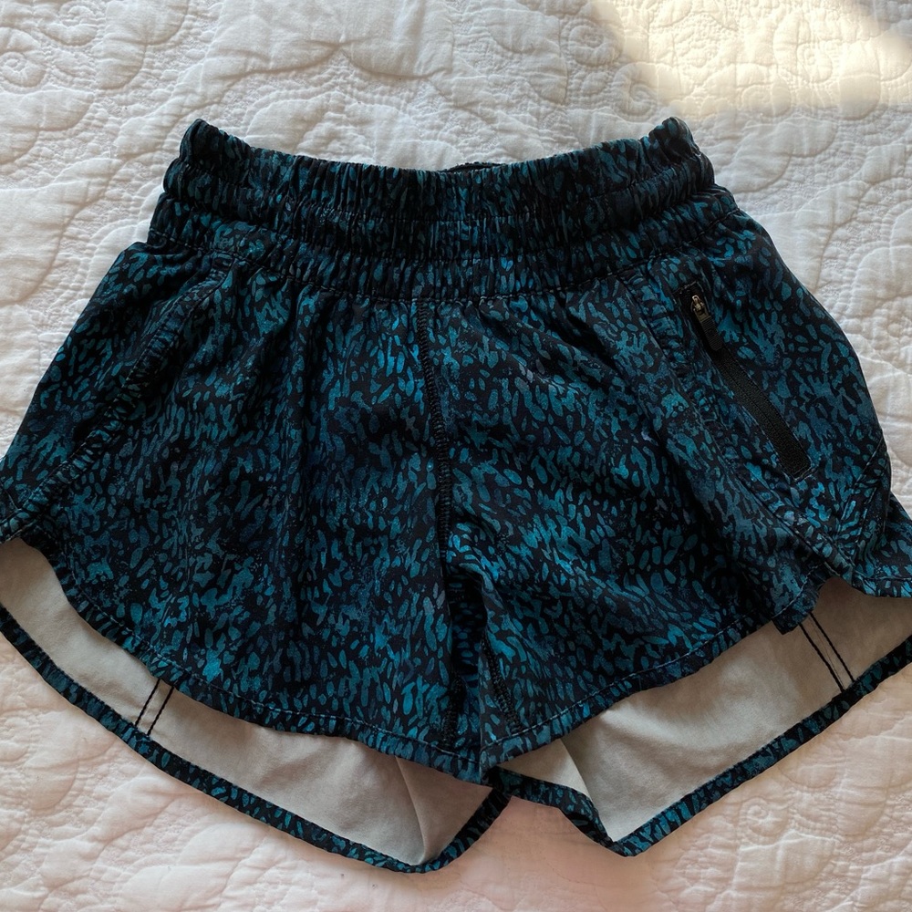 Lululemon Tracker Short 4” Size 4